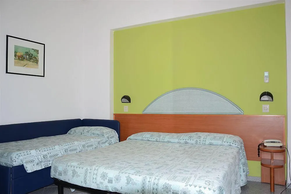 Hotel Diamond Rimini 3*,  Italy